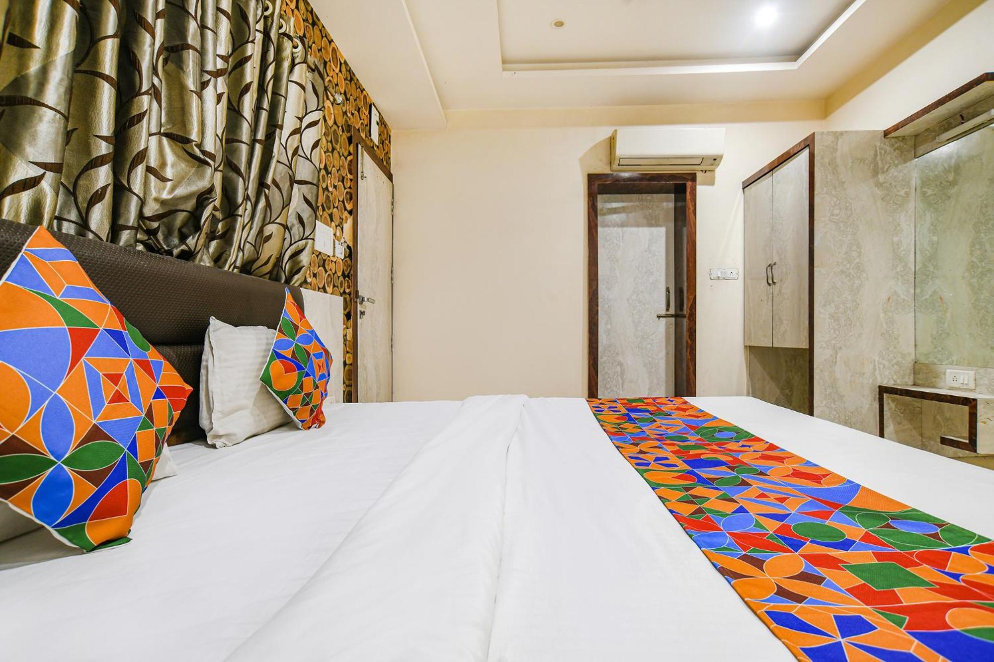 Fabhotel Shivam Palace- Near Mahakal Mandir Udždžain Exteriér fotografie