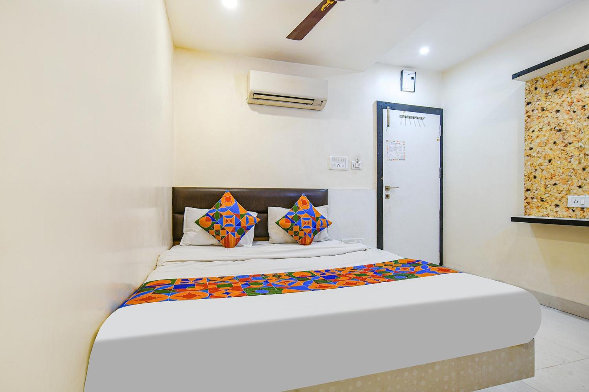Fabhotel Shivam Palace- Near Mahakal Mandir Udždžain Exteriér fotografie