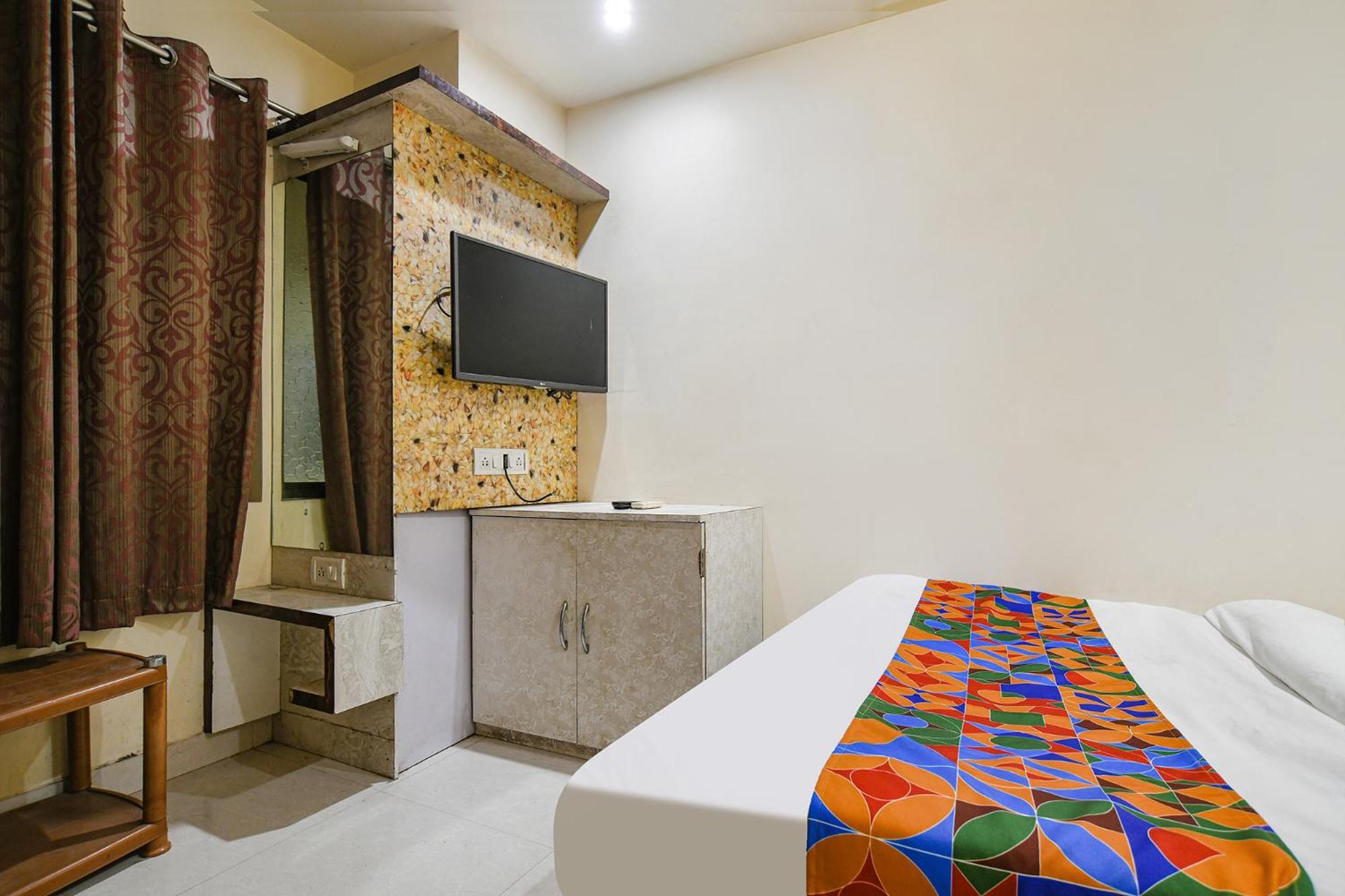 Fabhotel Shivam Palace- Near Mahakal Mandir Udždžain Exteriér fotografie